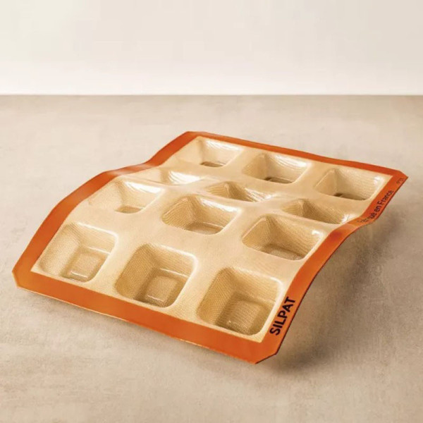 Moule à gâteau 12 savarins carrés SILPAT en silicone 40x30cm