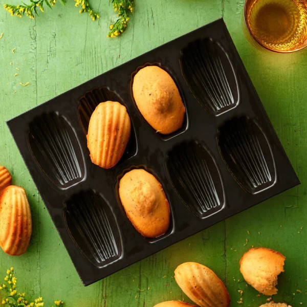 FLEXIPAN 8-Madeleine Silicone Cake Mold 24X19cm